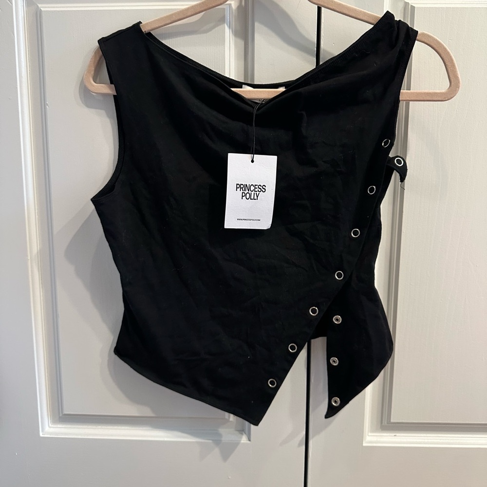 NEW WITH TAGS! Princess Polly off shoulder black tank. Size M